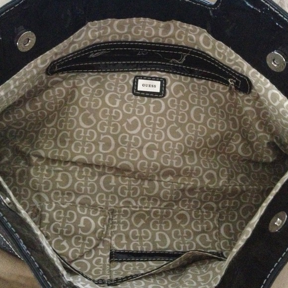 Black GUESS? Handle purse - Picture 3 of 4