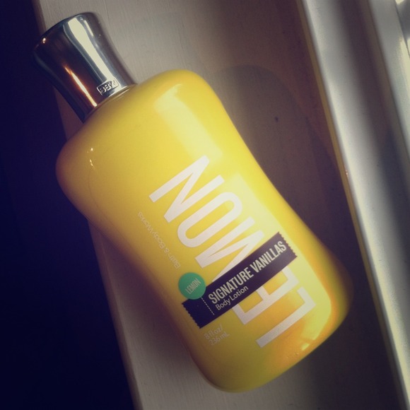 Bath and body works lemon vanilla lotion