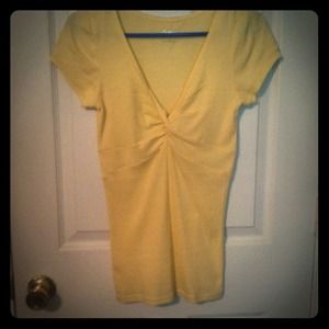 Basic yellow top