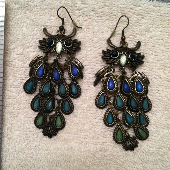 💥SOLD💥 Owl Earrings
