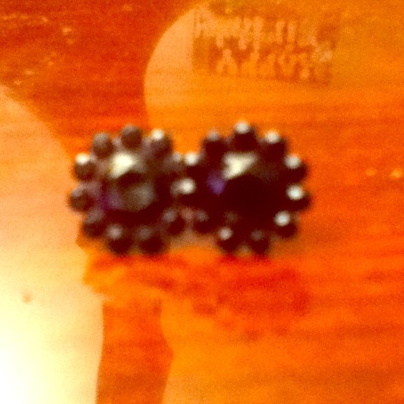 Small black flower earrings