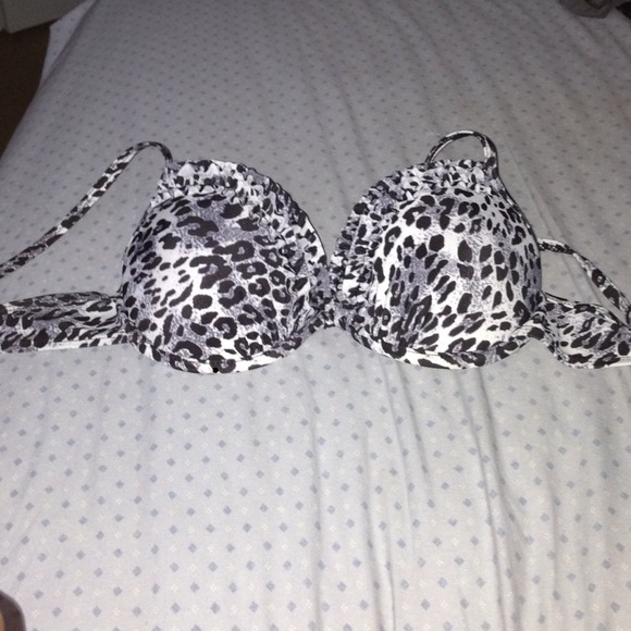 Gorgeous Bathing Suit that has not been worn