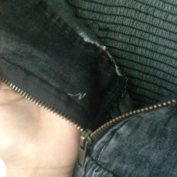 Top - Picture 3 of 4