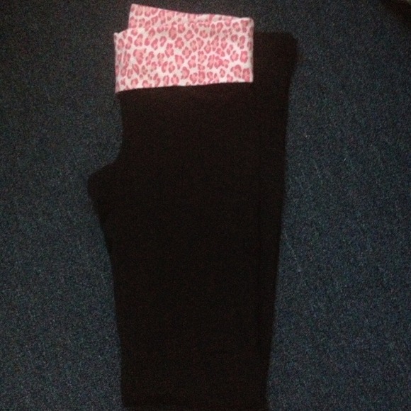 ✋✋SOLD IN BUNLDE✋✋VS PINK Yoga Pants! S