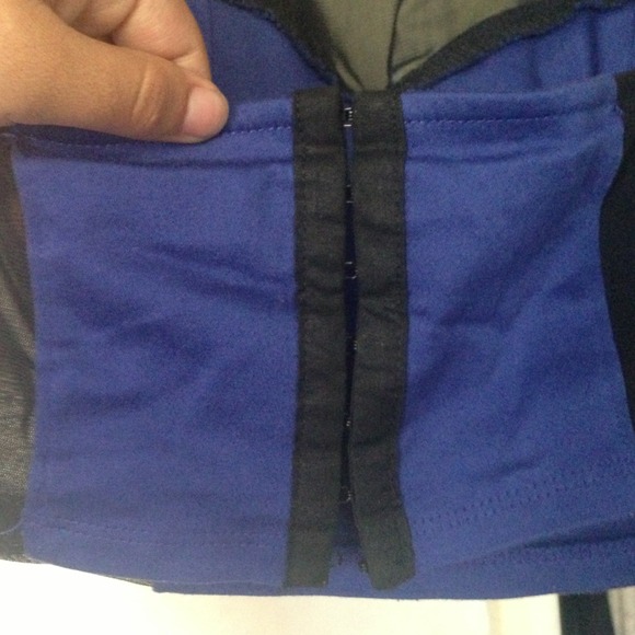 Top - Picture 4 of 4