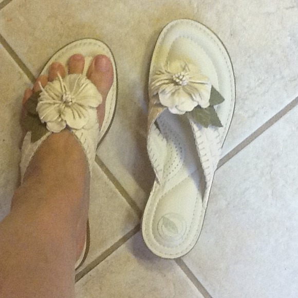 Nurture sandals
