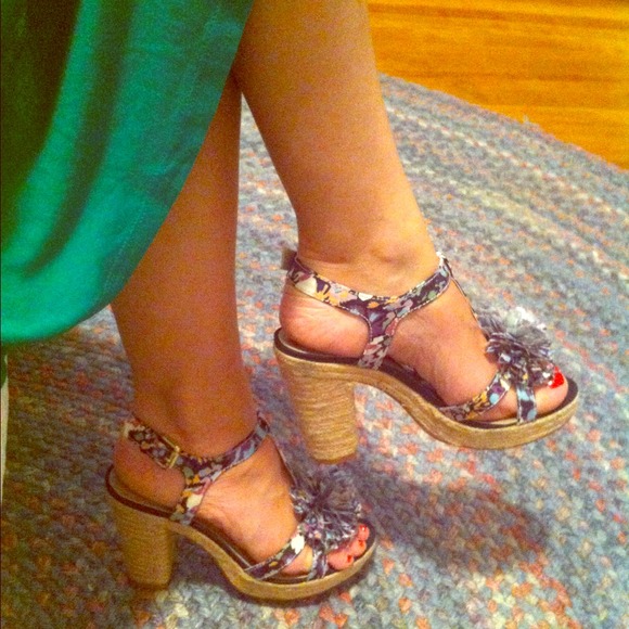 Floral t-strap and pompom stacked heels