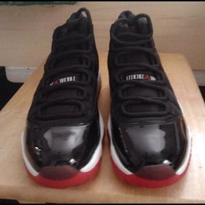 Jordans retro breds 11