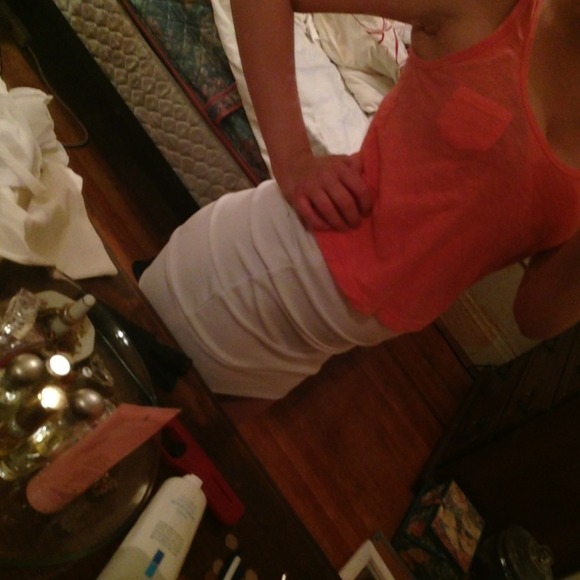 A white tube skirt. - Picture 3 of 4