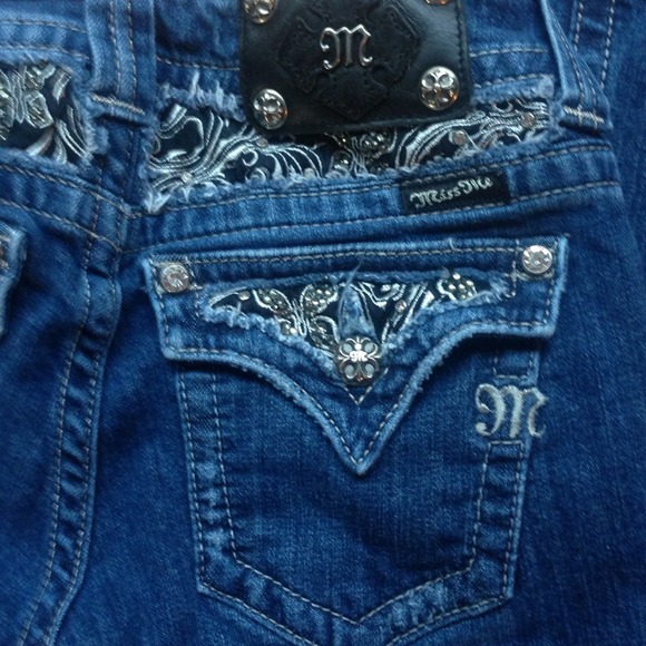 ✋Reserved✋💕Miss Me Jeans💕 Sz. 27