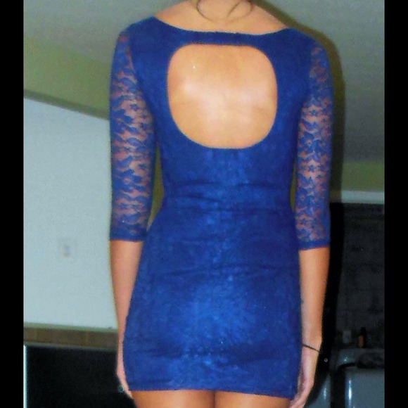*****SOLD ***** Lace royal blue dress - Picture 2 of 2
