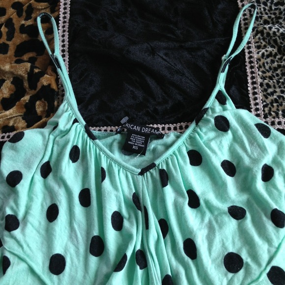 Cute shirt !!✨ - Picture 2 of 3