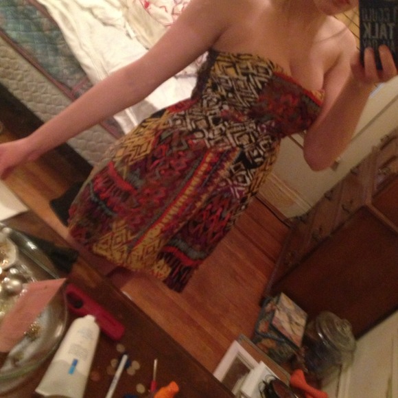 A cute strapless sun dress. - Picture 4 of 4