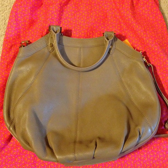 ✋Sold✋💯 Authentic Tory Burch hobo-no trade - Picture 2 of 4