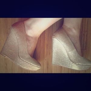 ❤❤super GLAM gold glitter wedges ❤❤