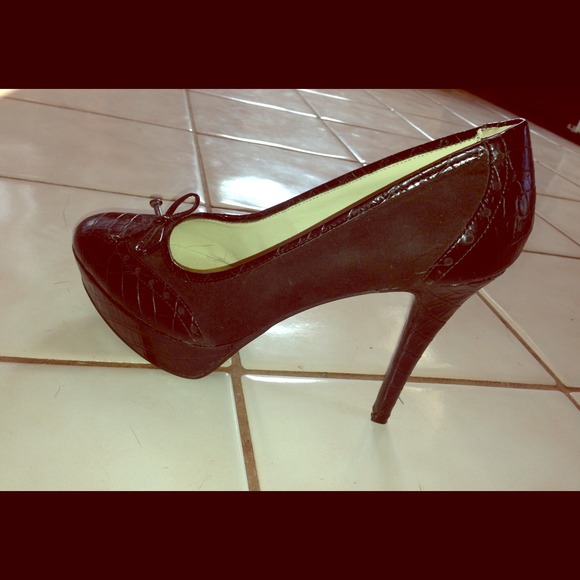 Nine West black heels