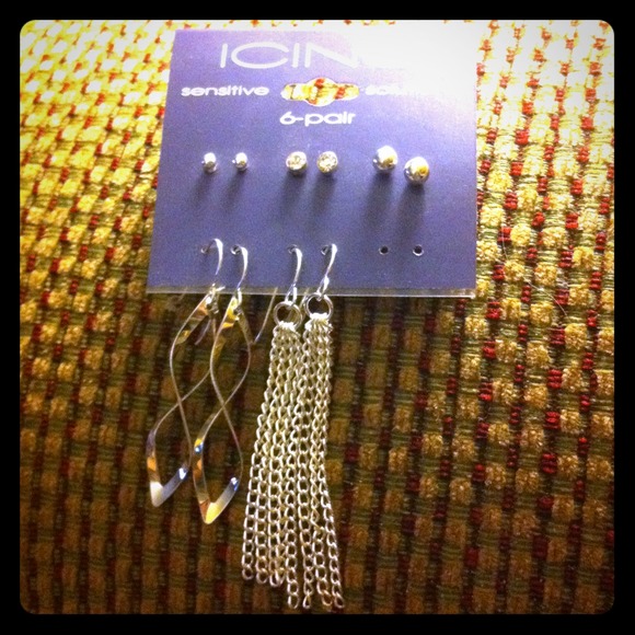 🎈Icing silver earrings🎈SALE