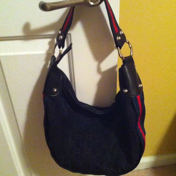 Gucci bag and wallet (Inspired) dropping my price