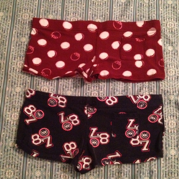 2 pair of Aeropostale shorts - Picture 2 of 4