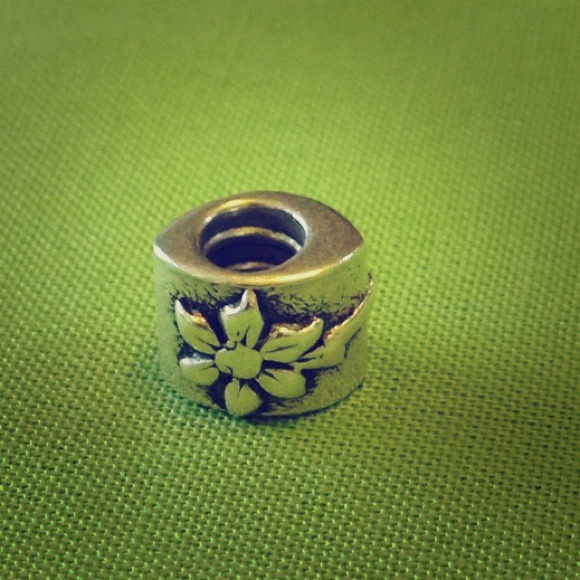🌺Bundled🌺Authentic Pandora Charm❤