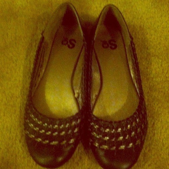 Black flats