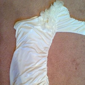 White one sided 3/4 sleeve dress