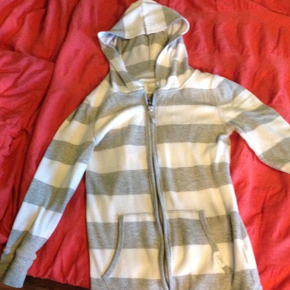 Aeropostale classic striped hoodie!