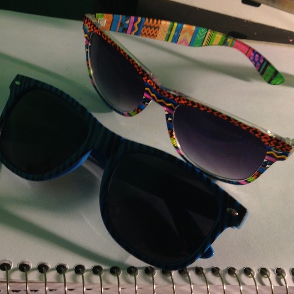 Assorted sunglasses! - Picture 2 of 4