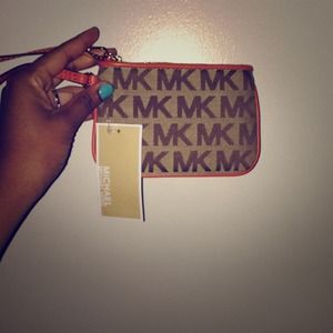 Wristlet