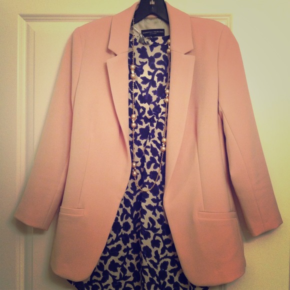 Dorothy Perkins Jackets & Blazers - Pink blazer with cropped sleeves