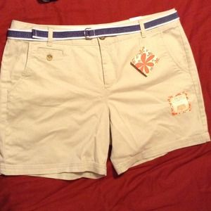 BRAND NEW Dockers Khaki Shorts
