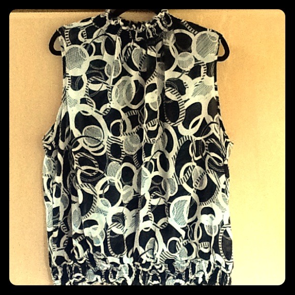 Short sleeve high neck blouse - Picture 1 of 2