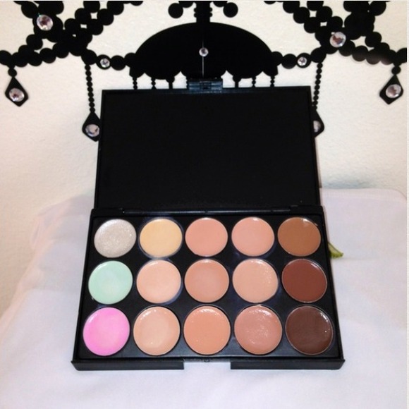 🎀🎀15 Color Concealer Pallet🎀🎀