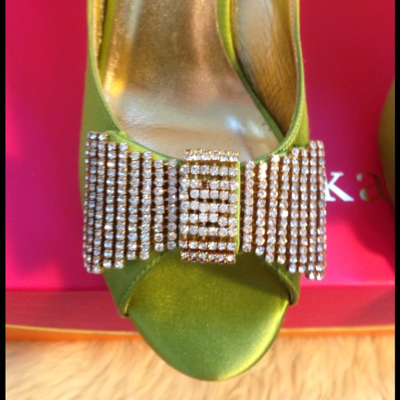 Kate Spade Crystal Bow Sling Back Heels - Picture 3 of 4