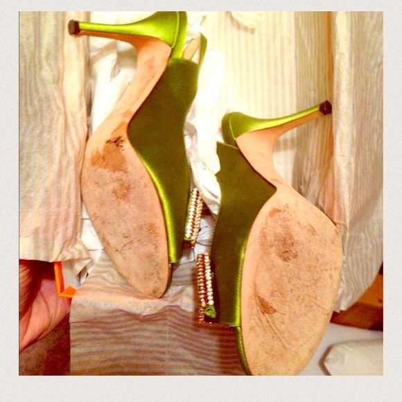 Kate Spade Crystal Bow Sling Back Heels - Picture 4 of 4