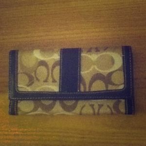 REDUCED 100% authentic leather Coach wallet