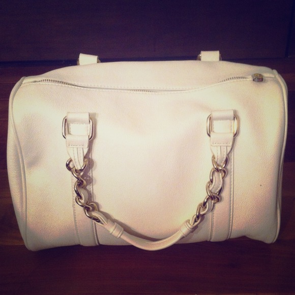 Chain handle satchel