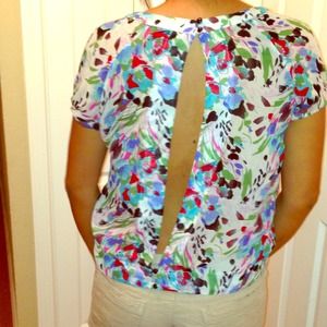 🚫SOLD Sheer floral top🚫