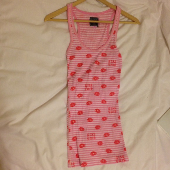 VS PINK TANK TOP