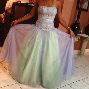 Bloomy purple & green dress