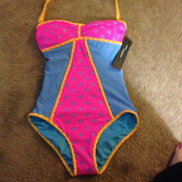 💜SOLD💜Fabulous Marc Jacob Swimsuit - Picture 2 of 4