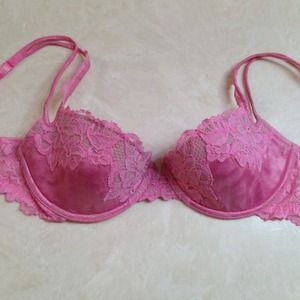 Victoria's Secret plunge uplift Demi bra