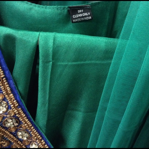 Green and golden South Asian Dress - Picture 3 of 3