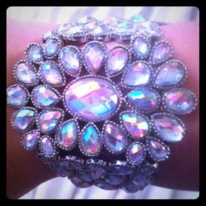 Super CUTE jeweled bracelet!