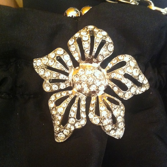 📣Black cocktail clutch with silver chain📣 - Picture 4 of 4