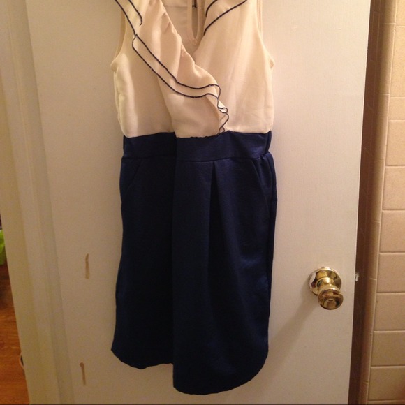 Boutique dress! - Picture 2 of 3