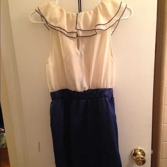Boutique dress! - Picture 3 of 3