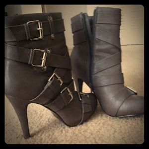 SOLD! Grey buckle boots