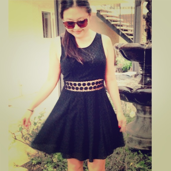 🎀RESERVE for @averenee86 🎀Free People Lace Dress