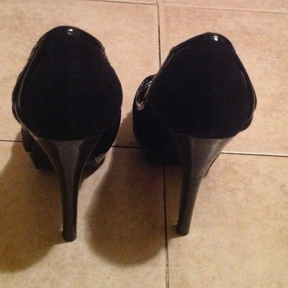 Delicious Black Open Toe Platform Pumps Size 7 1/2 - Picture 3 of 4